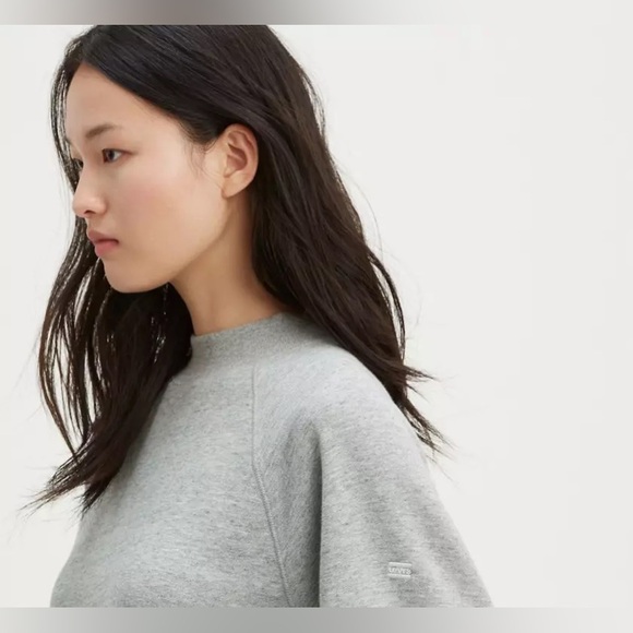 Levi’s Cinched Sweatshirt - Picture 3 of 3